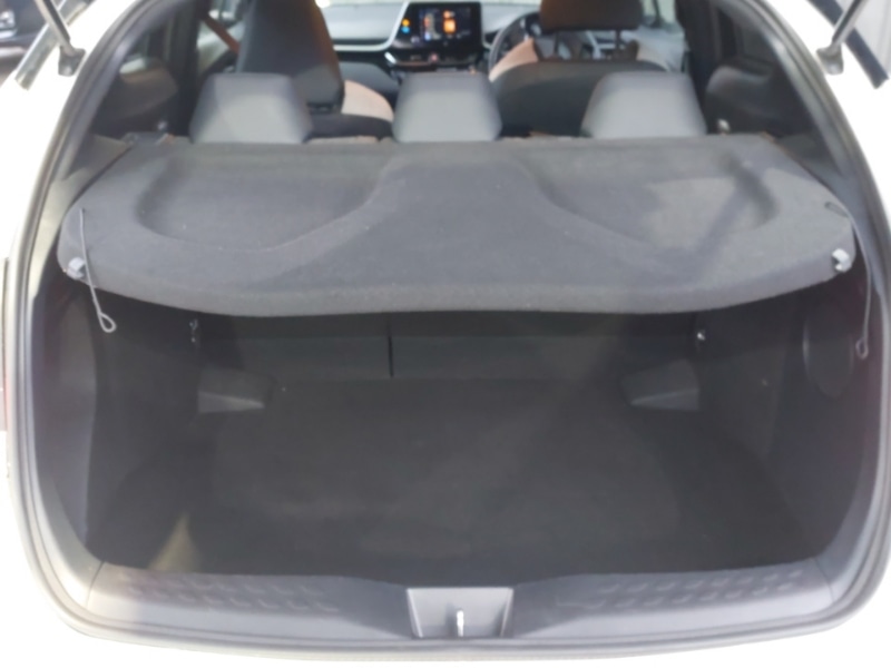 Used Toyota C-HR 2023 for sale - 77874851: Photo 8