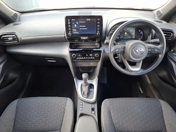 Used Toyota Yaris Cross 2023 for sale - 78560687: Photo