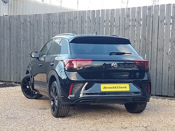 Used Volkswagen T-Roc 2025 for sale - 77611280: Photo