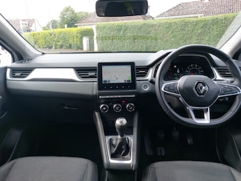 Used Renault Captur 2023 for sale - 75780010: Photo