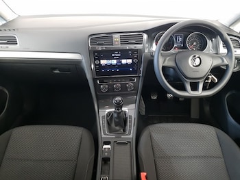 Used Volkswagen Golf 2020 for sale - 76282477: Photo