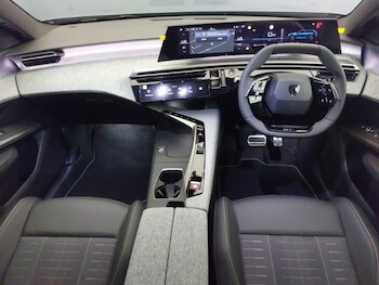 Used Peugeot 5008 2025 for sale - 76155654: Photo 2