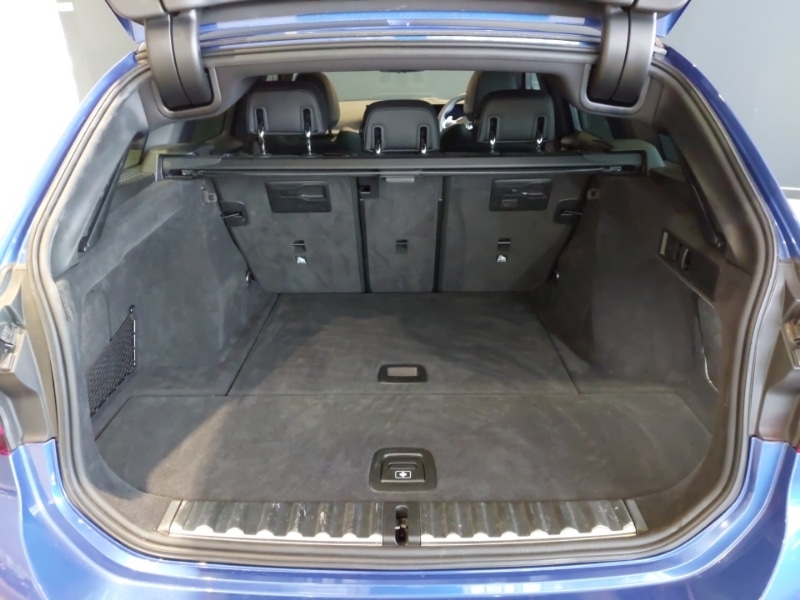 Used BMW 3 Series 2024 for sale - 76145146: Photo 8