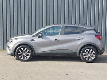 Used Renault Captur 2023 for sale - 78584897: Photo
