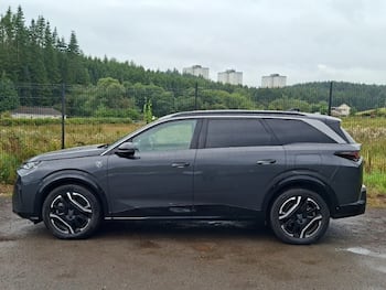 Used Peugeot 5008 2025 for sale - 79665865: Photo