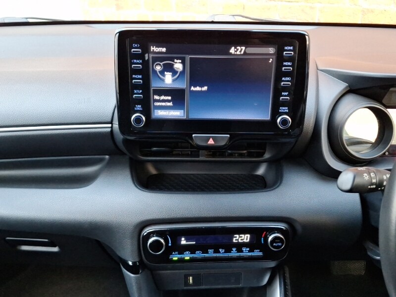 Used Toyota Yaris 2022 for sale - 77449135: Photo 10