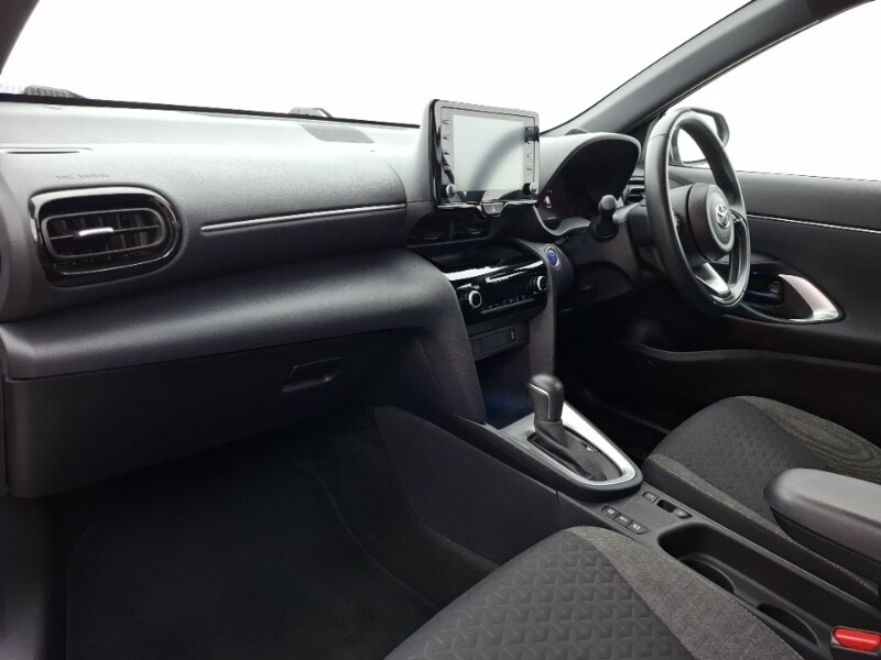 Used Toyota Yaris Cross 2022 for sale - 76383500: Photo 5