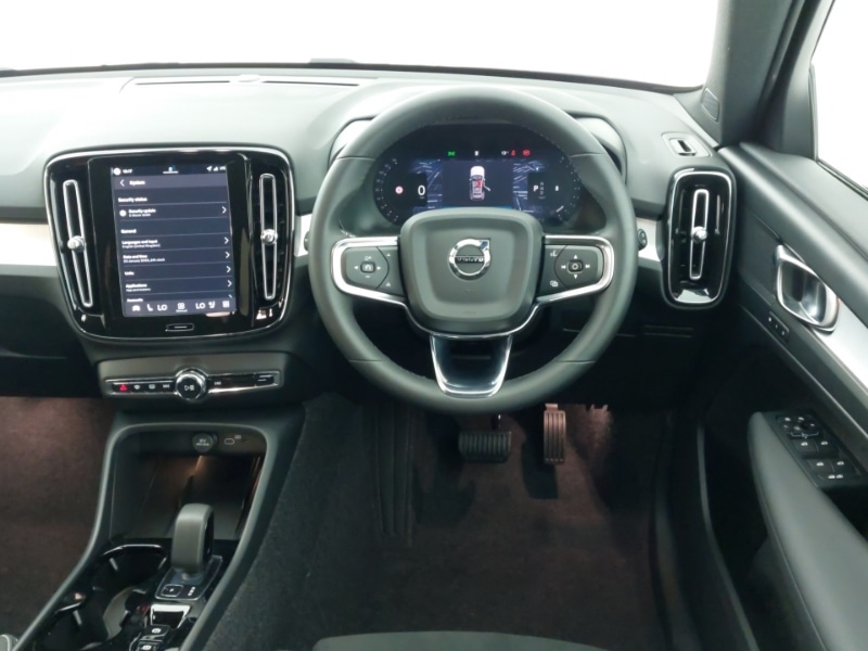 Used Volvo XC40 2025 for sale - 77956133: Photo 7