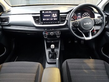 Used Kia Stonic 2023 for sale - 77585410: Photo