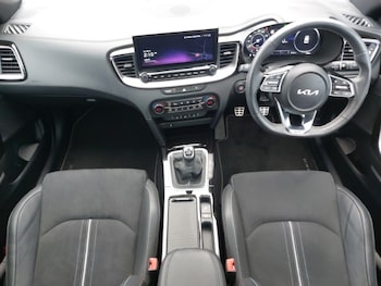 Used Kia XCeed 2023 for sale - 76397724: Photo