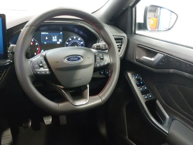 Used Ford Focus 2023 for sale - 77094770: Photo 11