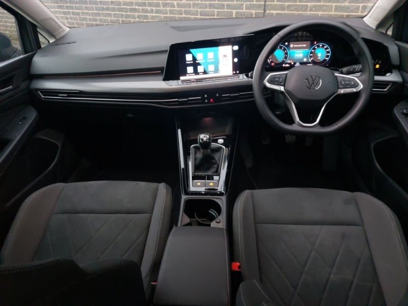 Used Volkswagen Golf 2024 for sale - 76770576: Photo 2