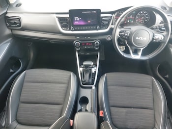 Used Kia Stonic 2023 for sale - 79569556: Photo