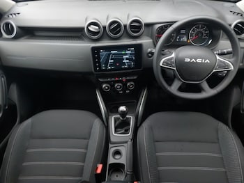 Used Dacia Duster 2024 for sale - 76459668: Photo