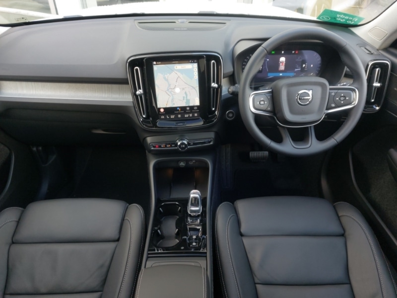 Used Volvo XC40 2025 for sale - 77476143: Photo 2