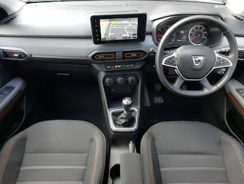 Used Dacia Sandero Stepway 2022 for sale - 77127055: Photo