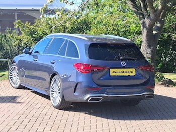 Used Mercedes-Benz C Class 2024 for sale - 76940704: Photo