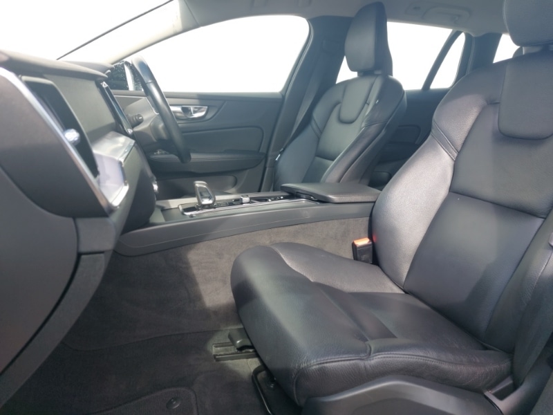 Used Volvo V60 2021 for sale - 76567483: Photo 5