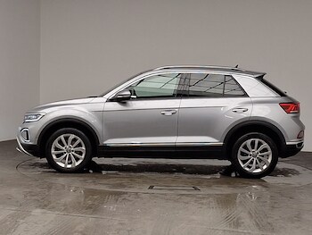 Used Volkswagen T-Roc 2022 for sale - 77652690: Photo