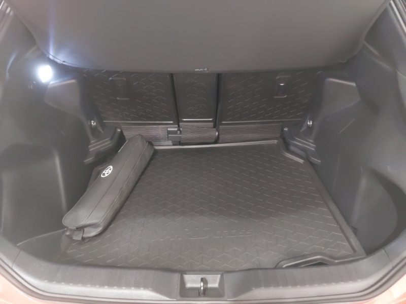 Used Toyota Yaris Cross 2023 for sale - 76544067: Photo 8