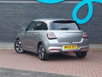 Used Suzuki Swift 2024 for sale - 78133270: Photo