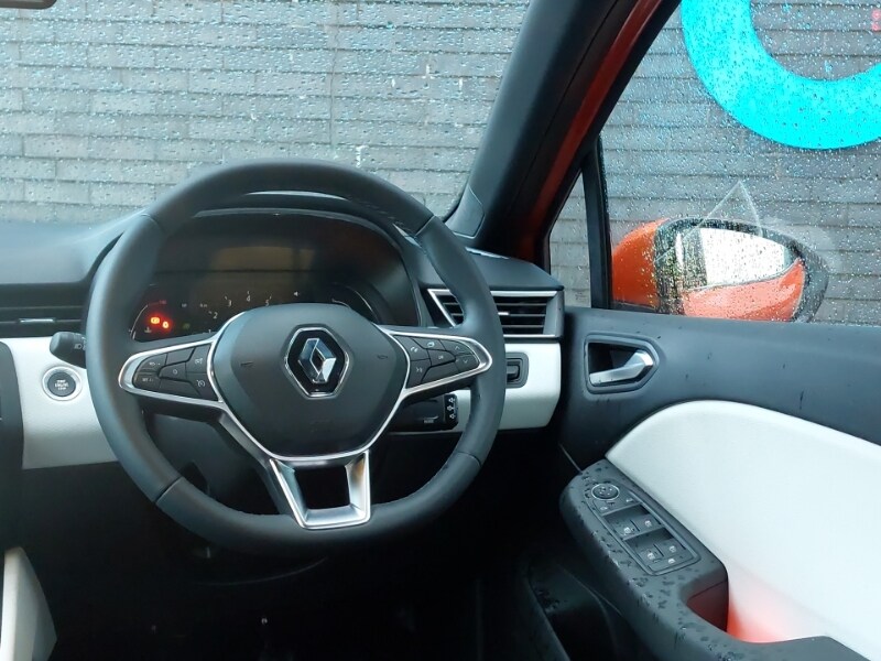 Used Renault Clio 2022 for sale - 76492765: Photo 10