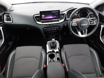 Used Kia XCeed 2025 for sale - 76265087: Photo