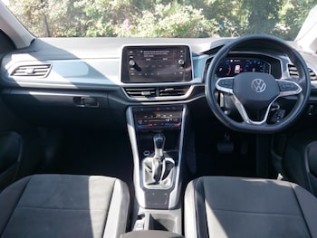 Used Volkswagen T-Roc 2023 for sale - 79069768: Photo