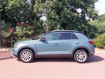 Used Volkswagen T-Roc 2023 for sale - 79069768: Photo