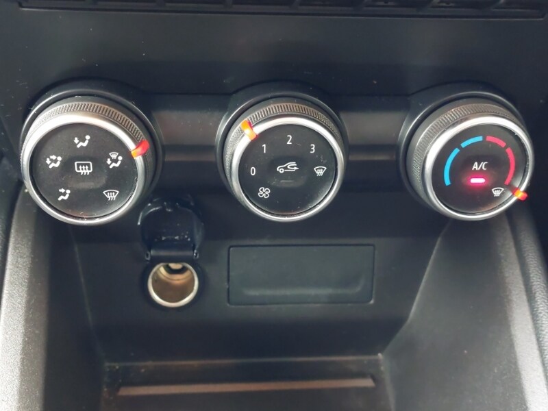 Used Renault Clio 2020 for sale - 77717587: Photo 11