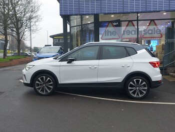 Used SEAT Arona 2024 for sale - 77333705: Photo