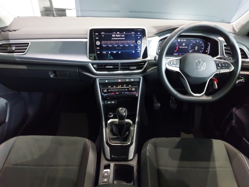 Used Volkswagen T-Roc 2024 for sale - 76804683: Photo 2