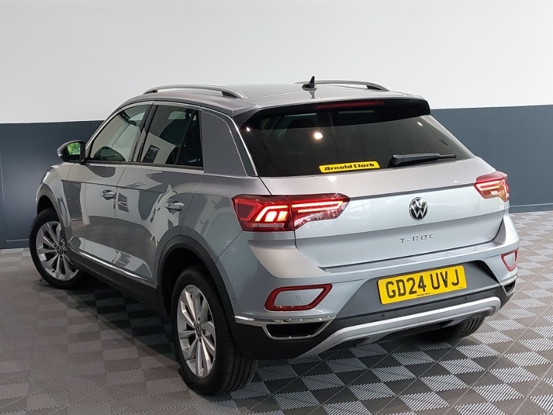 Used Volkswagen T-Roc 2024 for sale - 76804683: Photo 3