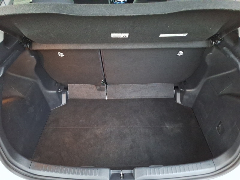 Used Toyota Yaris 2021 for sale - 76838348: Photo 8