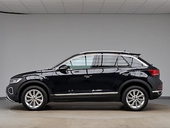 Used Volkswagen T-Roc 2024 for sale - 78803116: Photo