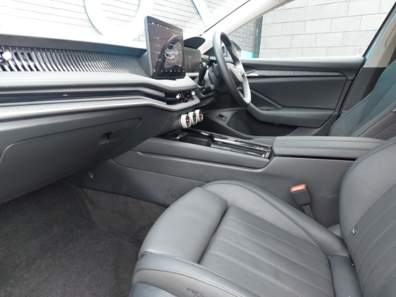 Used Skoda Superb 2024 for sale - 77209925: Photo 5