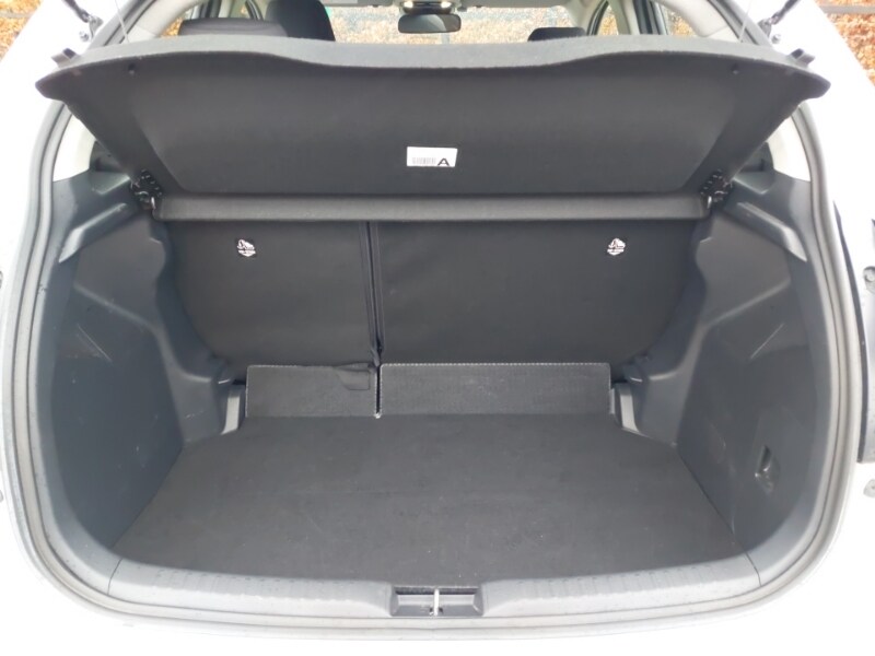 Used Mazda Mazda2 HYBRID 2025 for sale - 77518809: Photo 8