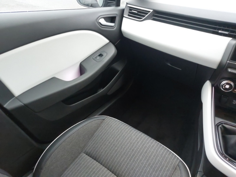 Used Renault Clio 2021 for sale - 77467597: Photo 10