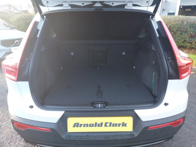 Used Volvo XC40 2025 for sale - 77630630: Photo 8