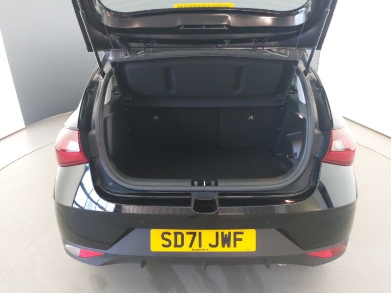 Used Hyundai i20 2021 for sale - 77209716: Photo 8