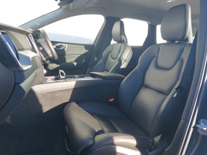 Used Volvo XC60 2023 for sale - 78080190: Photo 5