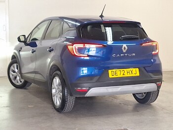Used Renault Captur 2022 for sale - 78247341: Photo