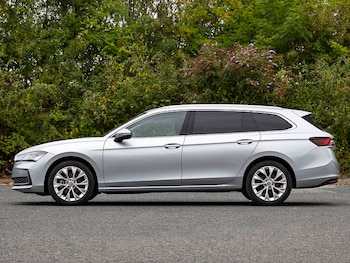 Used Skoda Superb 2024 for sale - 76348154: Photo