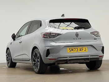 Used Renault Clio 2023 for sale - 76631020: Photo