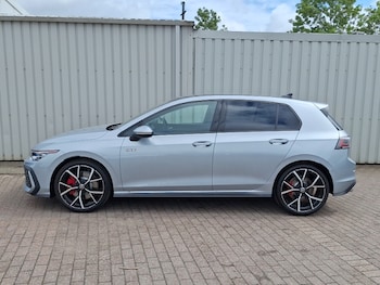 Used Volkswagen Golf 2026 for sale - 79051382: Photo