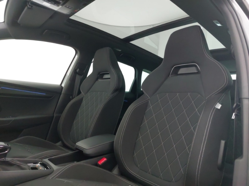 Used Skoda Karoq 2025 for sale - 76770823: Photo 12