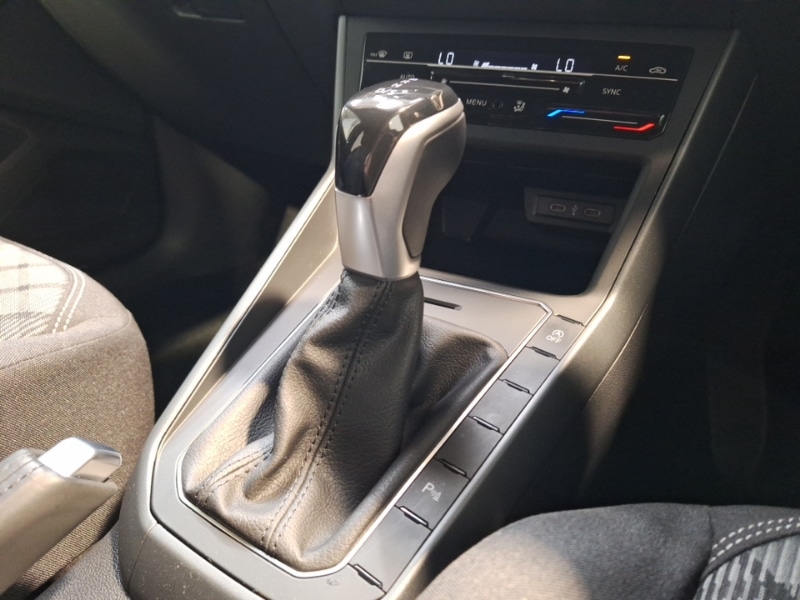 Used Volkswagen Polo 2024 for sale - 77104985: Photo 11