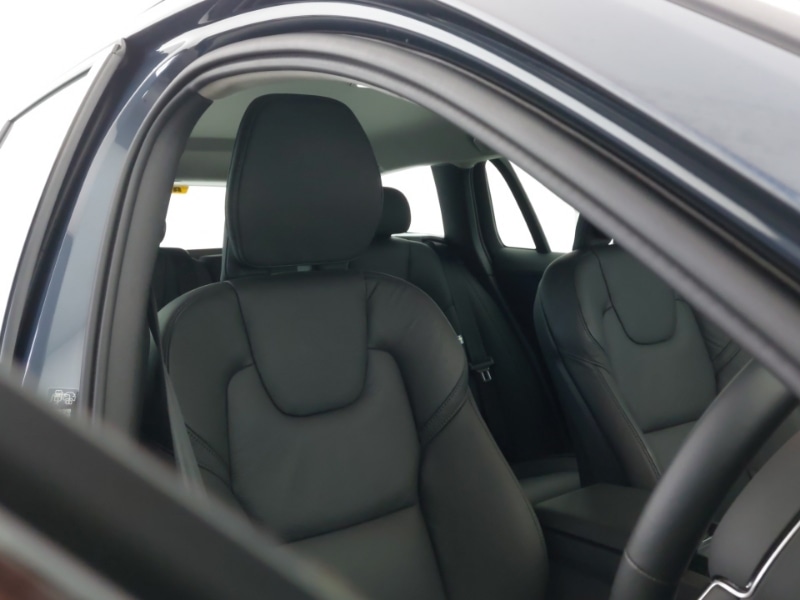 Used Volvo V60 2025 for sale - 78216115: Photo 12