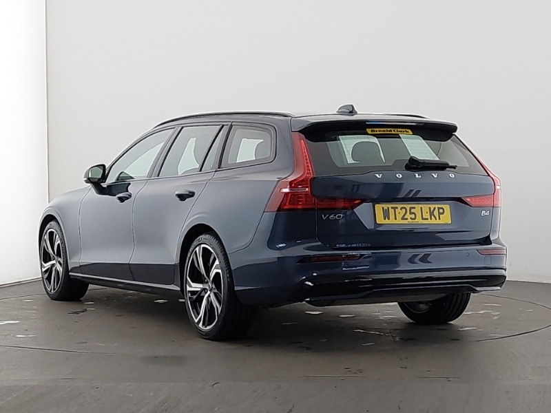 Used Volvo V60 2025 for sale - 78216115: Photo 3