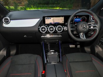 Used Mercedes-Benz GLA 2025 for sale - 76548361: Photo